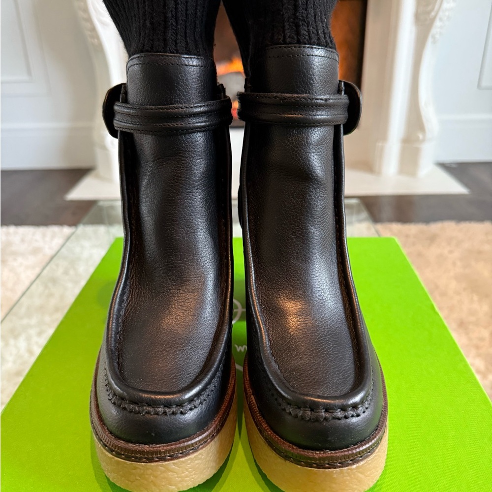Black Leather Women's Shoes